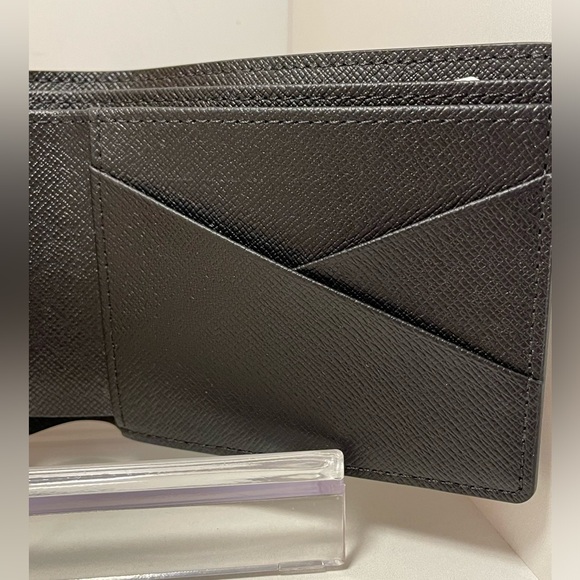 Louis Vuitton Damier bifold wallet NEW! - Picture 4 of 9